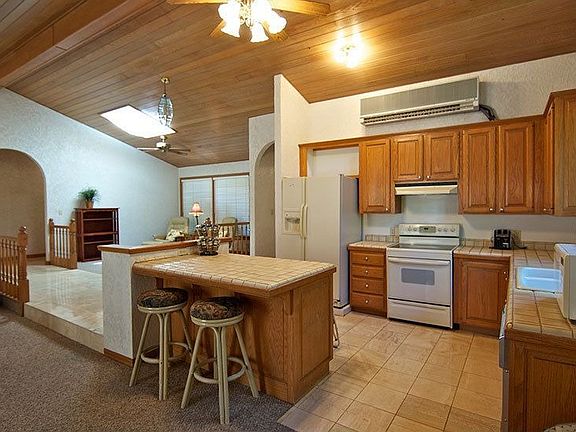 4th image of 3226 Pikai Way