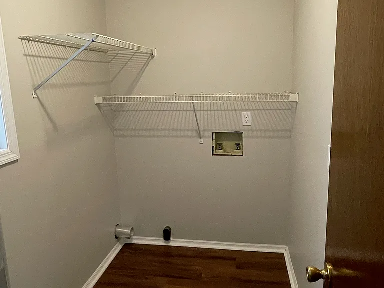 119 Lambert Dr — Photo 11