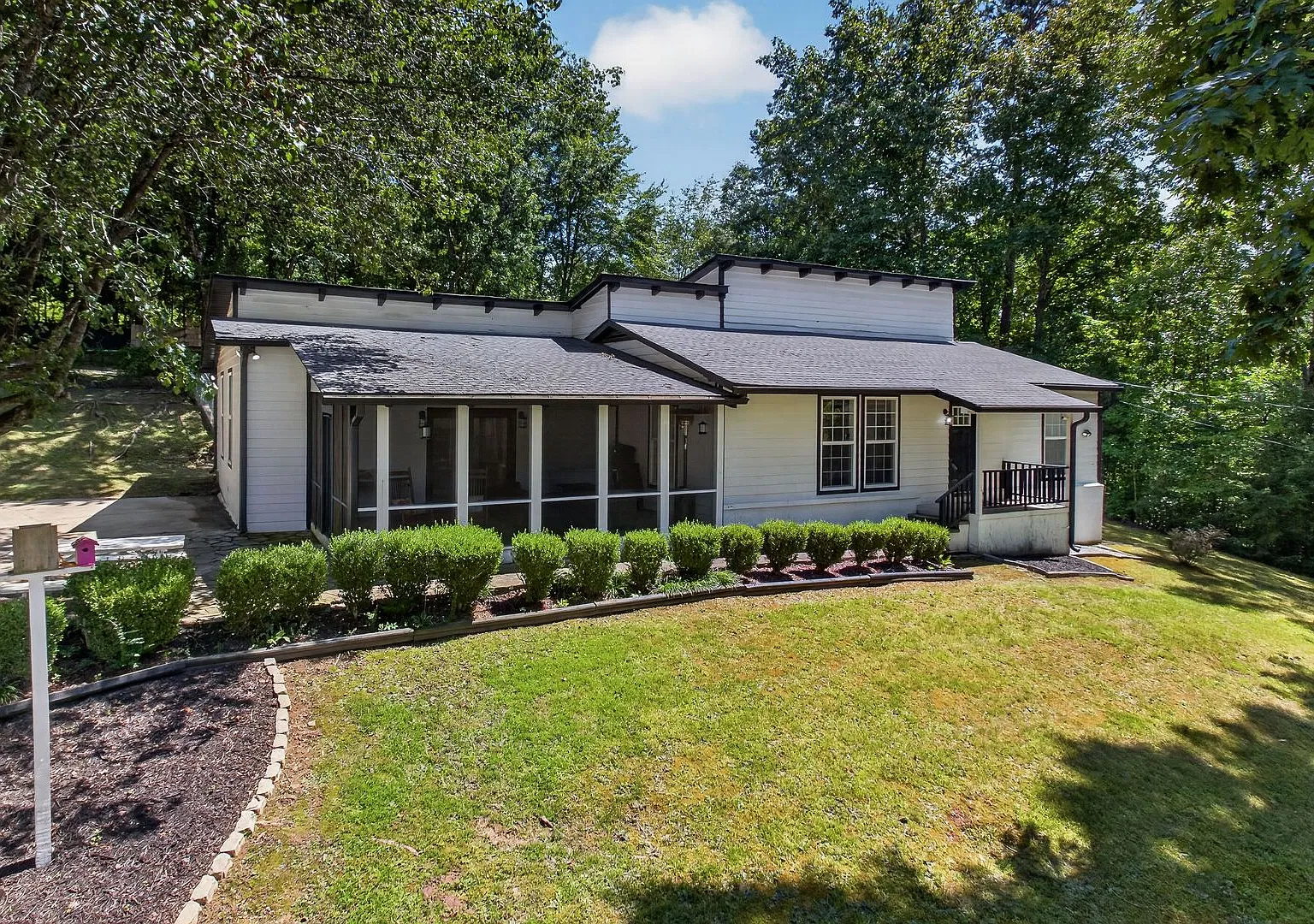 718 Hathburn Drive Rockwood, TN 37854 — Photo 1