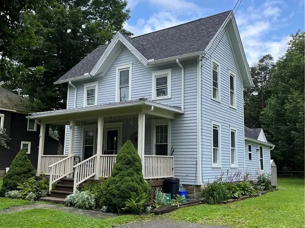 58 Pine St, Franklinville, NY 14737