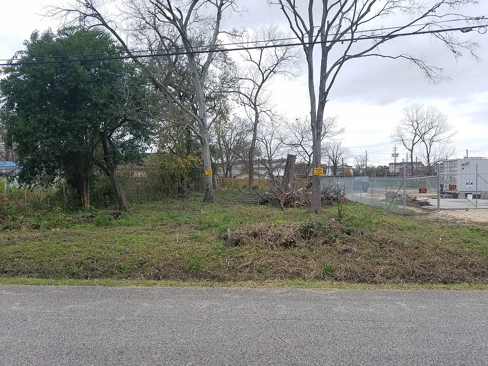 1st image of 760 Green Meadow Ln