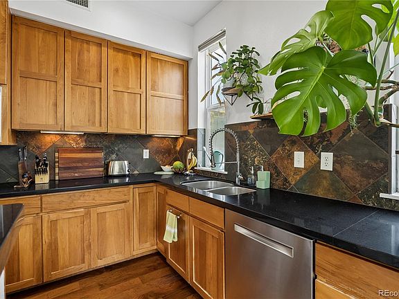 5th image of 1738 N Franklin Street #3D