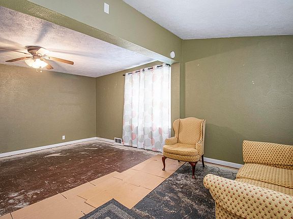 4th image of 52932 Parkview St