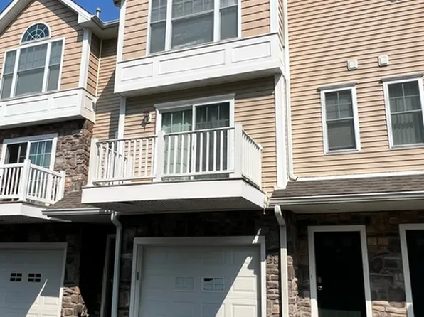 85 Camp Ave APT 8B, Stamford, CT 06907