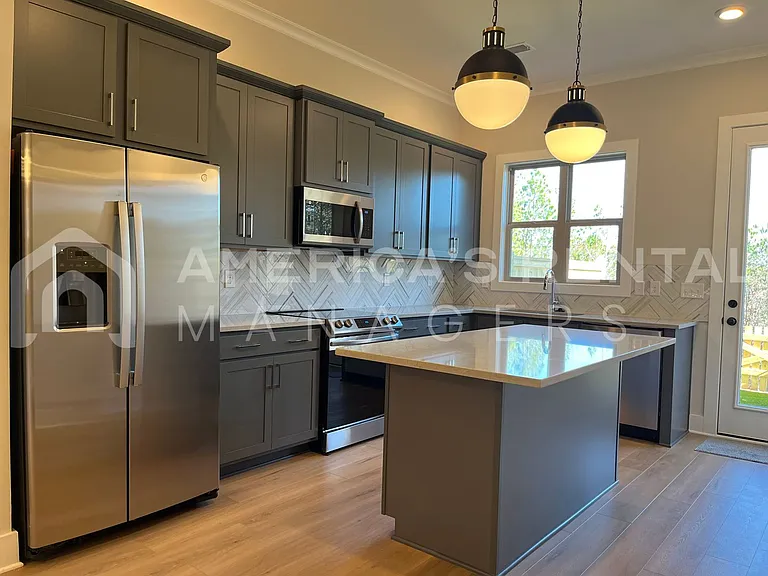 4826 Silas Ave — Photo 7