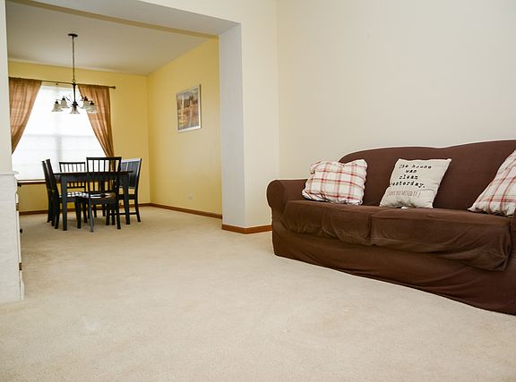 3rd image of 2367 White Rose Dr