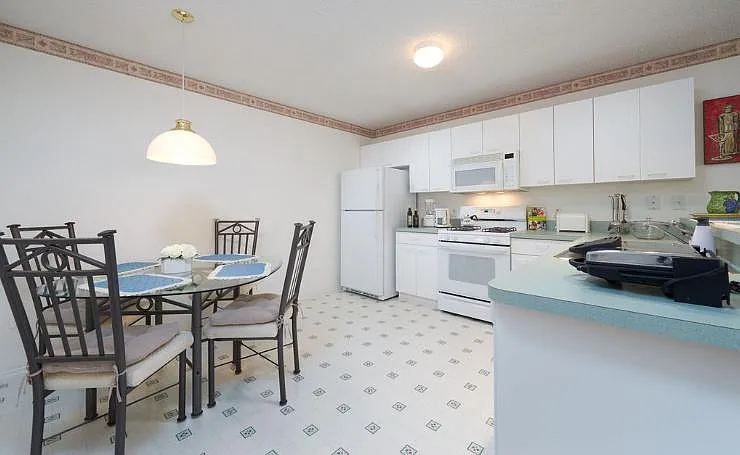 9291 SE 172nd Garden St — Photo 6
