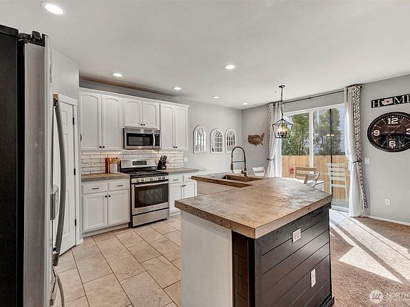 3rd image of 19019 96th Avenue Ct E