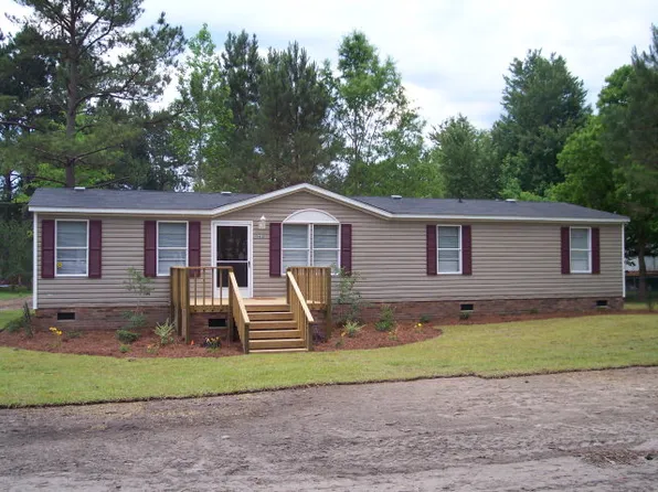 1431 Hudson Rd, Summerton, SC 29148