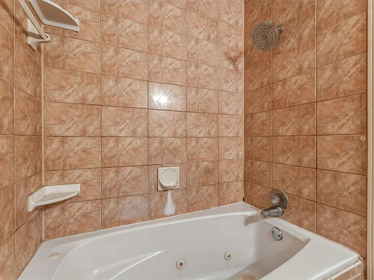 5211 Court Rd — Photo 27