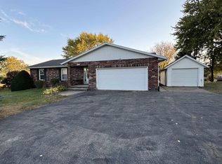 893 City Limits Rd, Lancaster, WI 53813