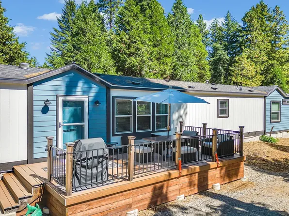 3744 Lake Almanor Dr, Lake Almanor, CA 96137