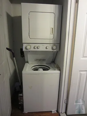 Rented by Skyline Group Real Estate | media 18