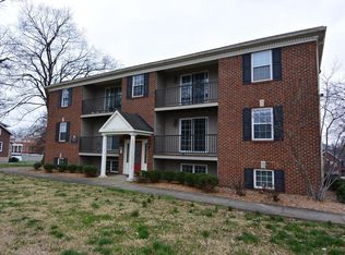 325 W Stephen Foster Ave APT 104, Bardstown, KY 40004