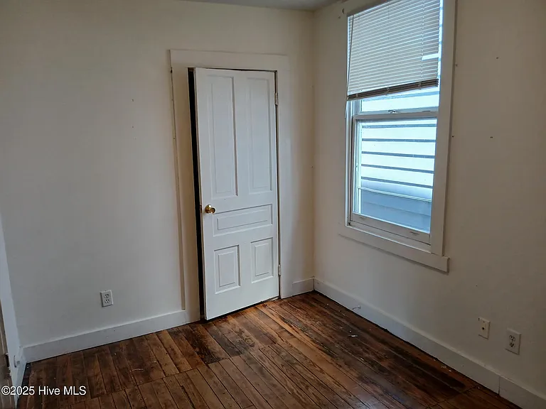 717 N 5th Ave — Photo 10