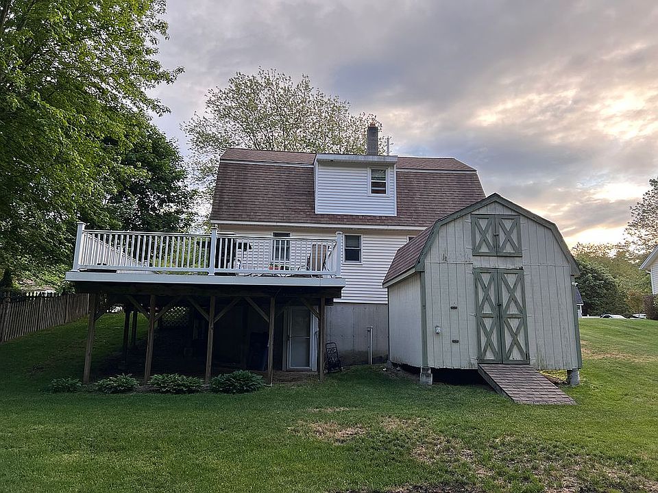 2nd image of 22 Packard Dr