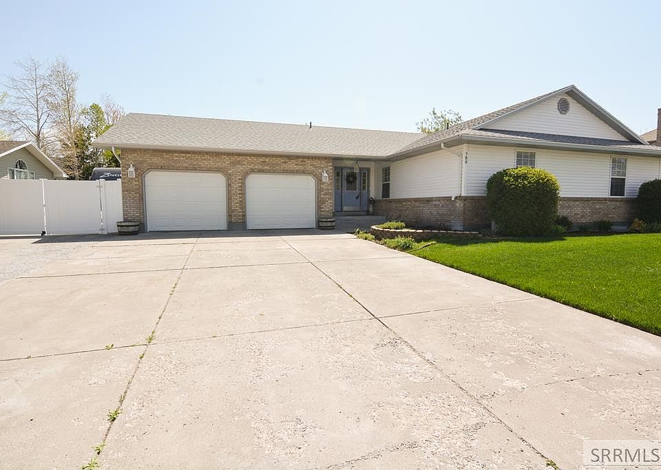 1st image of 780 Beulahs Ln