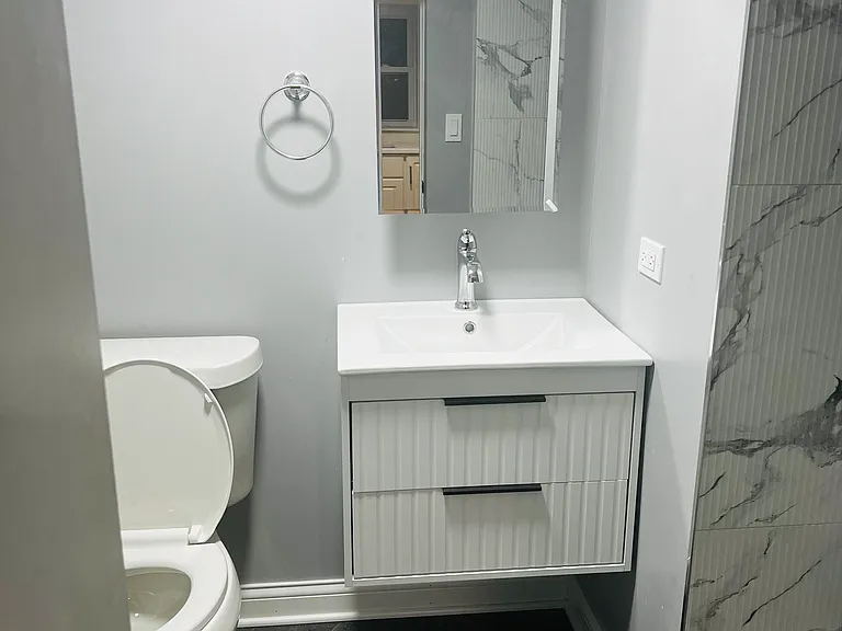 4443 W Montana St — Photo 1