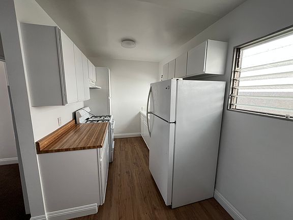 2nd image of 244 5th St APT 4