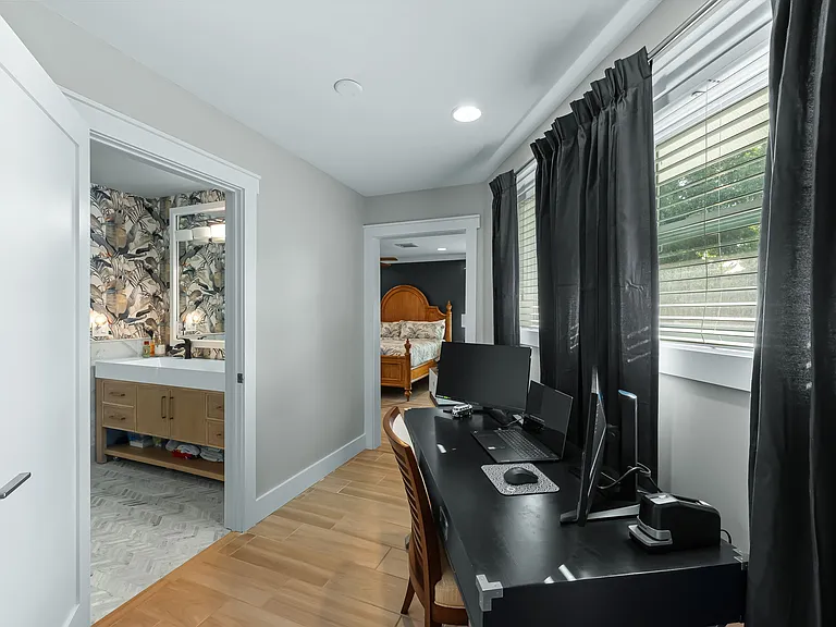 9792 Tonya Ct — Photo 10