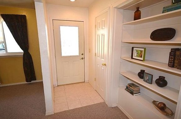 2nd image of 4852 Woodview Dr