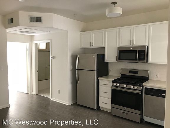 2nd image of 251 Robinson St #14974856