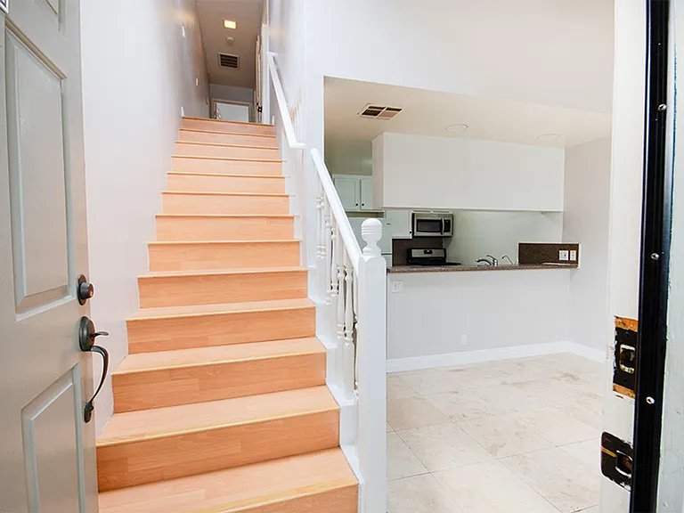 8065 Presidential Way — Photo 2