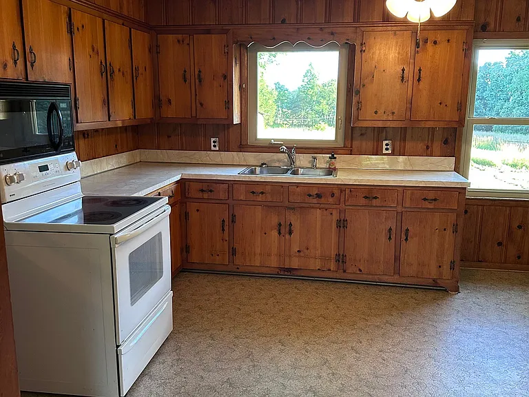 396 Pike Hill Rd #A — Photo 8