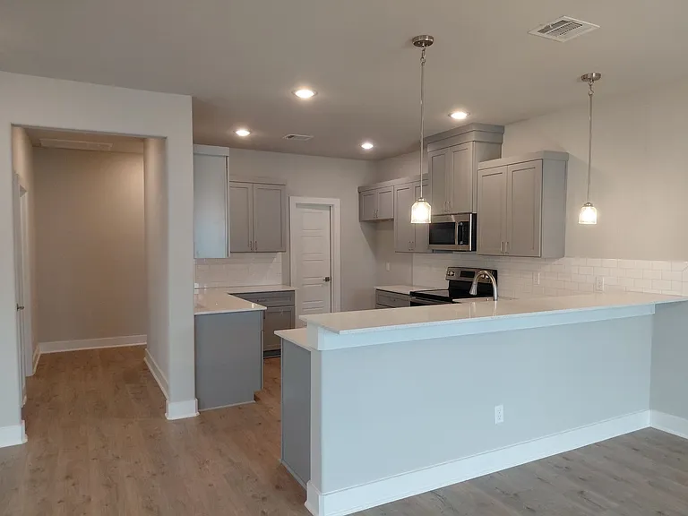 648 The Cottages Dr — Photo 19