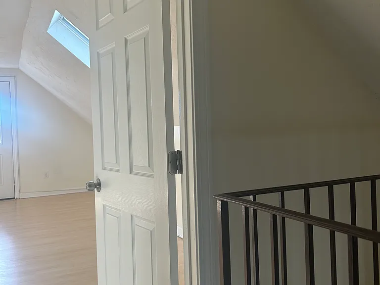 36 Hunting St #2 — Photo 13