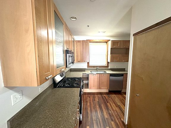 2nd image of 619 Brummel St APT 14
