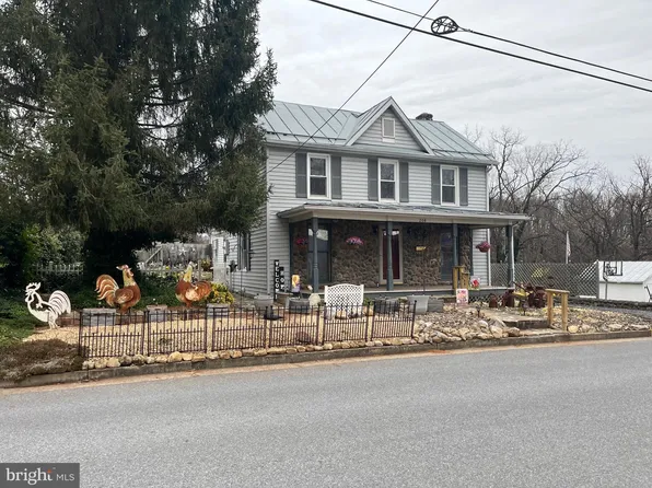 208 S Lee St, Woodstock, VA 22664