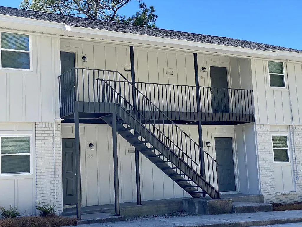 303 E 2nd St, Springfield, GA — Photo 1
