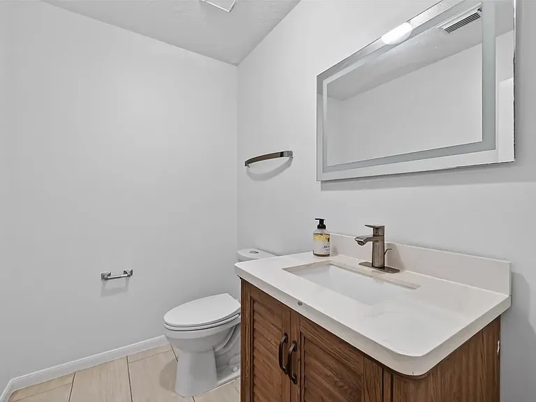 4019 Saint Michaels Ct — Photo 26
