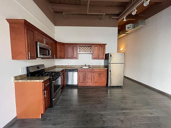 4th image of 2200 E Venango St Unit 212