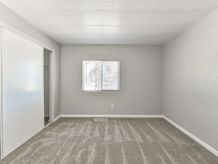 4453 Maia Way — Photo 31