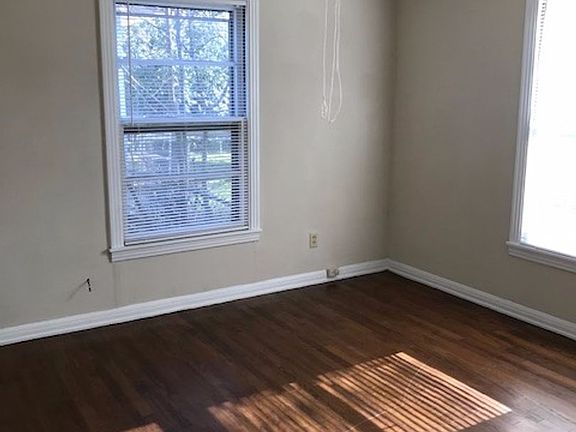 5th image of 3732 N 21st St