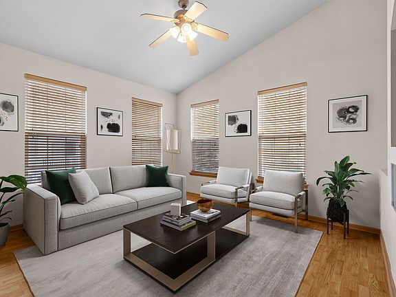 2nd image of 1740 Fieldstone Dr N Unit 1740