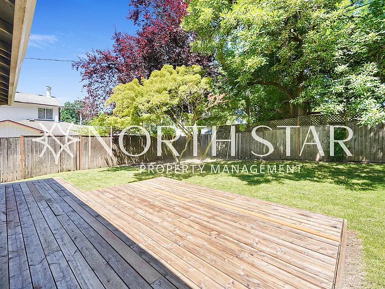 6269 SW Southwood Dr — Photo 31