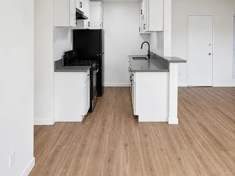 13238 Vanowen St #8 — Photo 2