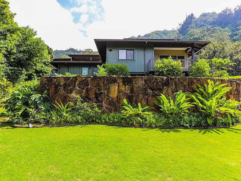 3161 Puu Paka Dr — Photo 1