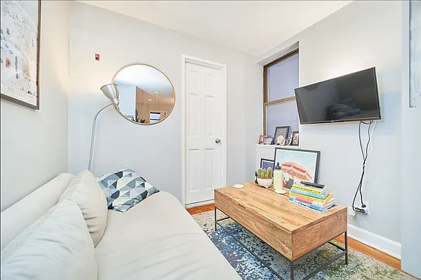 Rented by Living New York | media 8