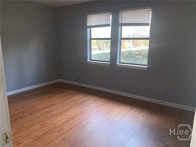 397 Fowler Dr — Photo 16