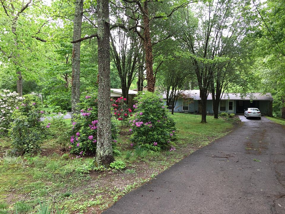 2nd image of 102 Dovenshire Dr