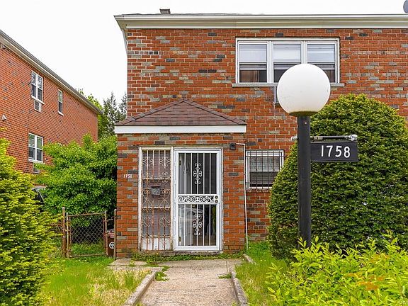 3rd image of 1758 Hammersley Ave
