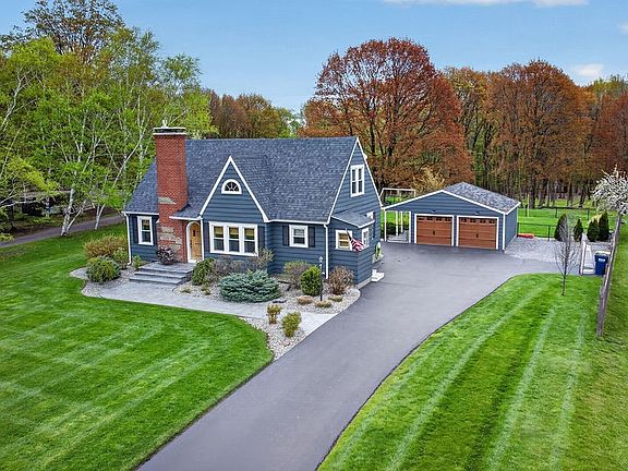 3rd image of 4758 Cleveland Rd