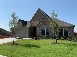 524 Harvest Grove Dr, Waxahachie, TX 75165