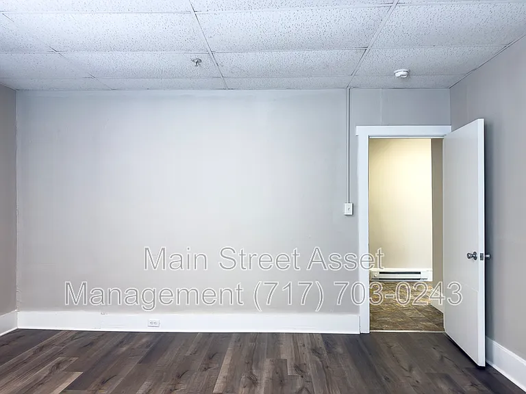 100 S Front St #1 — Photo 10