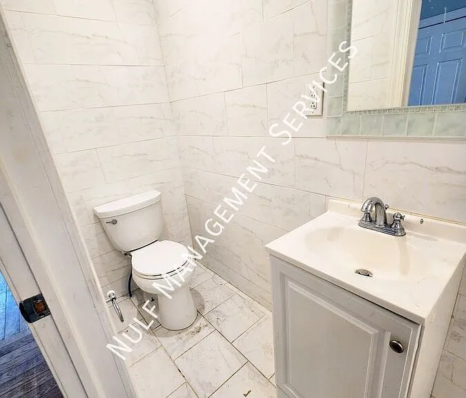 4058 Penn Ave #1 — Photo 4