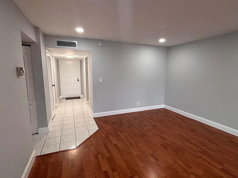 6100 S Falls Circle Dr #204 — Photo 8